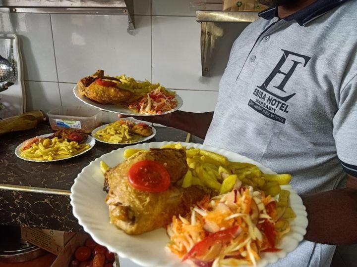 Ebisa Hotel Limited Marsabit ภายนอก รูปภาพ