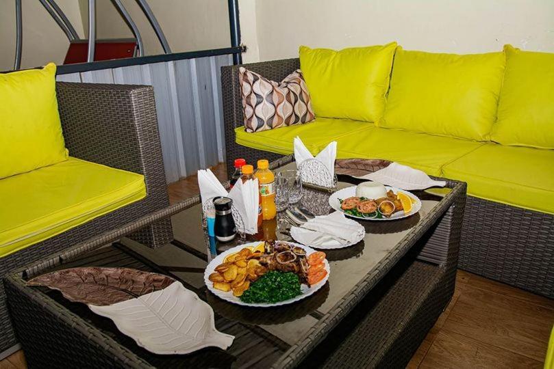 Ebisa Hotel Limited Marsabit ภายนอก รูปภาพ